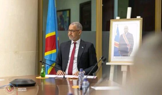 Le Ministre national des Mines Kizito PAKABOMBA est annoncé à Mbujimayi ce samedi 24 août 2024