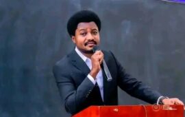 Le Président Tshisekedi soutien les initiatives de CONSTANT MUTAMBA et appelle à la coopération