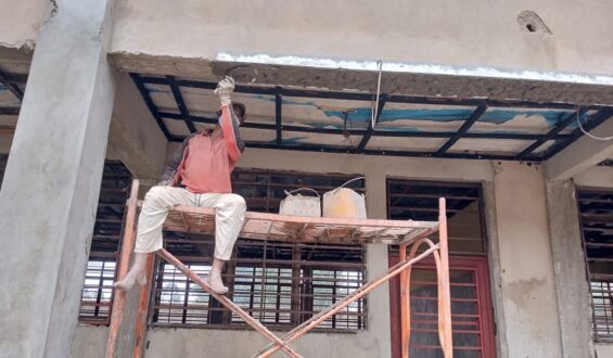 MBUJIMAYI : Reprise des travaux de construction des écoles primaires et secondaires Kalenda Mudishi