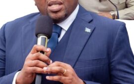 Le Professeur John NTOKA : une figure clé au service de la Dynamique Jacquemin SHABANI