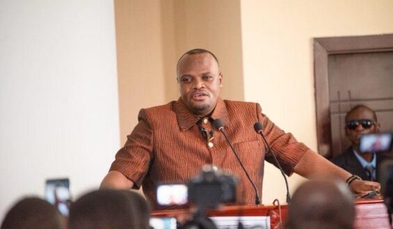 Kinshasa : Un programme ambitieux de 10,9 milliards $ présenté par le gouverneur Daniel Bumba