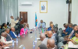 La bancarisation de la paie des agents de l’État en République Démocratique du Congo,une réforme à revoir selon Godé Mpoy