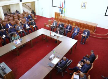 La ministre des Affaires étrangères de la RD-Congo participe à une réunion ministérielle sur la crise sécuritaire de l&rsquo;Est en Angola