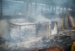 La Première Ministre au chevet des victimes de l&rsquo;incendie au marché de la Liberté