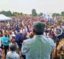 Kasaï -Centrale : Jhon kabeya shikayi fait carton plein dans un meeting populaire
