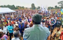Kasaï -Centrale : Jhon kabeya shikayi fait carton plein dans un meeting populaire