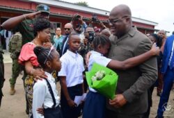 Le Président Tshisekedi visite des écoles
