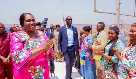 LUALABA :La Gouverneure Fifi MASUKA SAINI, accueillie en grande pompe à Kolwezi à son retour de la Chine