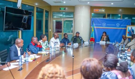 Ministère des affaires foncières: Réunion autour du centre d&rsquo;enfouissement de M&rsquo;pasa