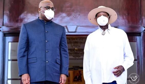 Le Président Félix Antoine Tshisekedi Tshilombo a fait son entrée au palais présidentiel d’Entebbe.