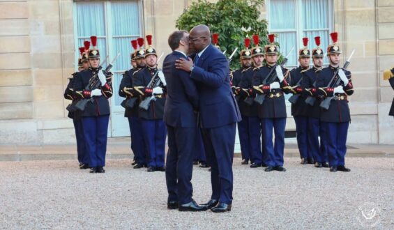 Dialogue entre Tshisekedi et Macron : Vers une solution pour la paix en RDC