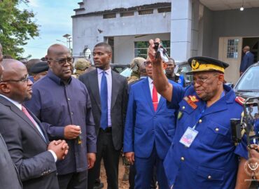 Tanganyika: Le Président Félix Tshisekedi dote des véhicules aux policiers et Administrateurs des territoires.