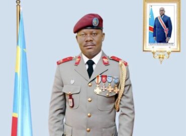 FARDC: Par Ordonnance Présidentielle, Le chef de l’Etat Félix Tshisekedi élève Jules Banza Mwilambwe au grade de Chef-d’état Major General.