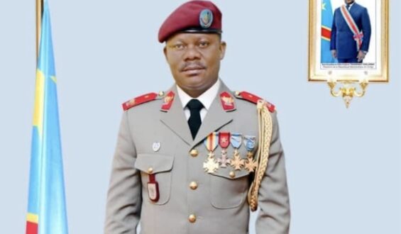 FARDC: Par Ordonnance Présidentielle, Le chef de l’Etat Félix Tshisekedi élève Jules Banza Mwilambwe au grade de Chef-d’état Major General.