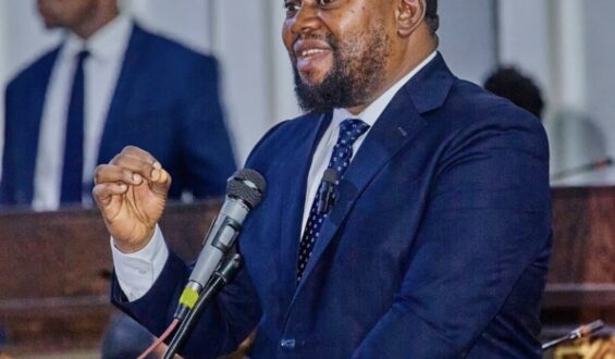 RDC: Révision constitutionnelle : Samuel Mbemba invite les étudiants à soutenir la démarche du Président Tshisekedi