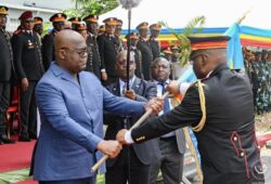 Le Chef d’Etat-Major Banza Mwilambwe porte officiellement l’étendard de commandement des FARDC