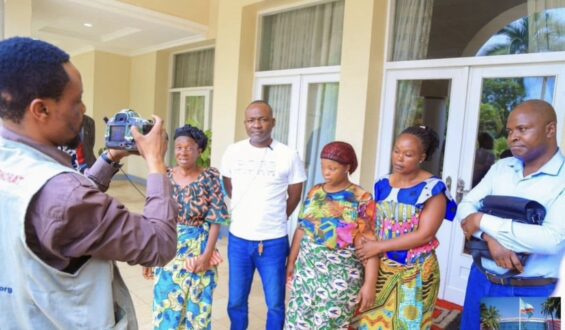 Haut-Katanga: Le Gouverneur Jacques Kyabula Compatit avec la famille de Patrick Banze.