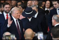 Monde/ USA: Donald Trump se dresse en maître des principes