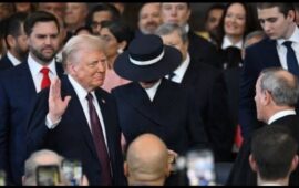 Monde/ USA: Donald Trump se dresse en maître des principes