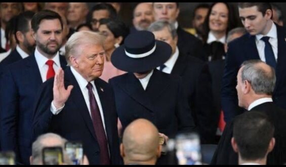 Monde/ USA: Donald Trump se dresse en maître des principes