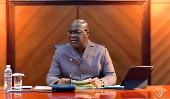 Félix Tshisekedi suspend les contrats de lobbying avec les cabinets américains