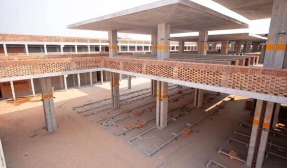 Marché central de Kinshasa : l’ODEP demande des poursuites contre Gentiny Ngobila