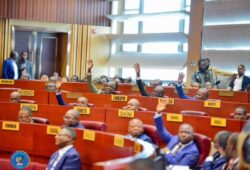 Les sénateurs convoqués en plénière pour examiner la prorogation de l&rsquo;état de siège