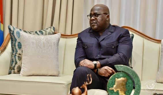 Les Adieux de l’Ambassadeur Cyprien Sylvestre Mamina au Président Félix Tshisekedi .