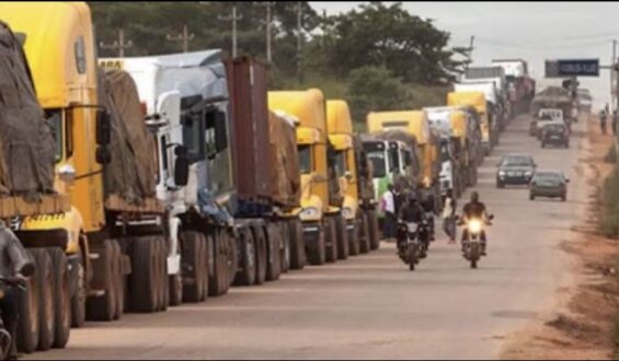 Crise à la frontière : Le trafic paralysé à Kasumbalesa par une grève des transporteurs